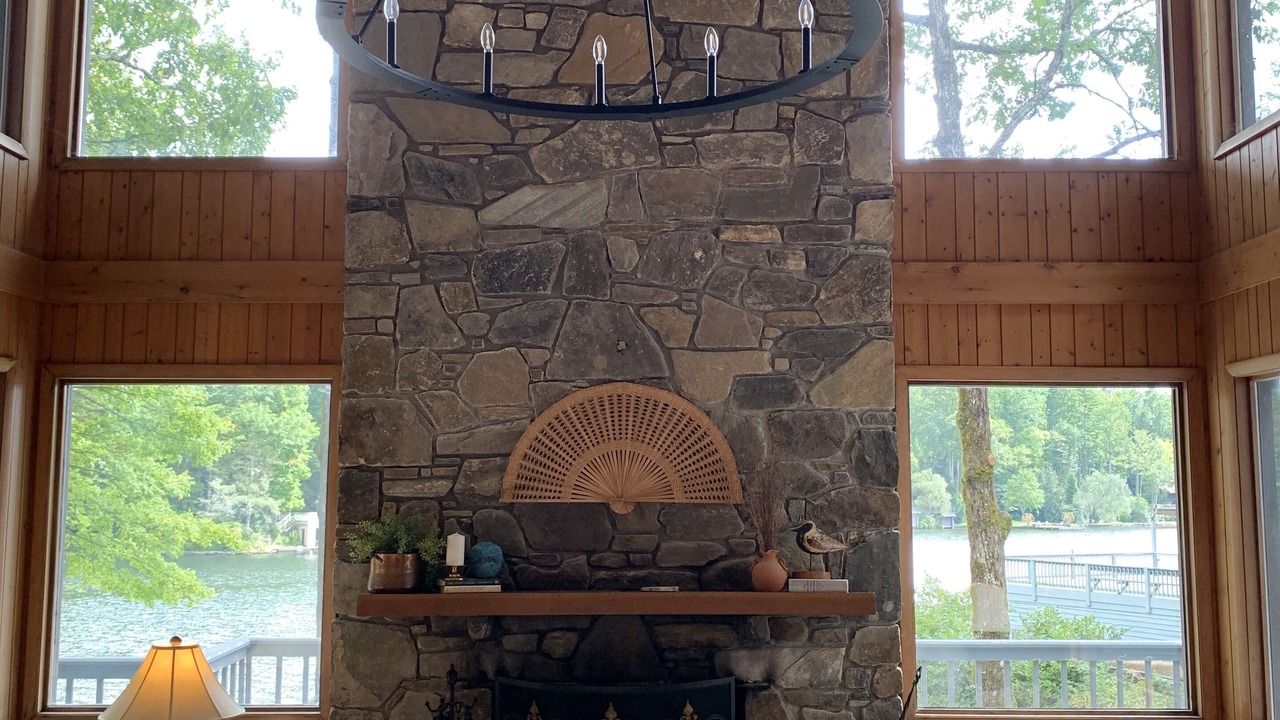 Photo of Bedroom in Lake Toxaway