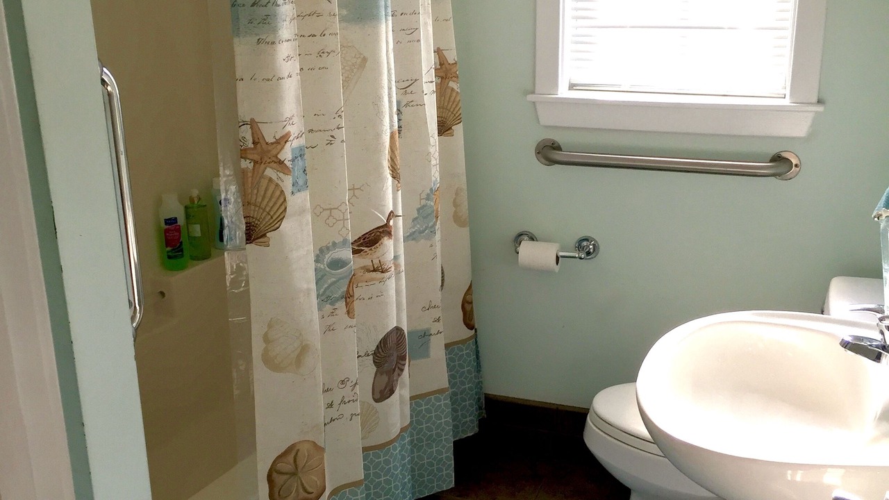 Photo of Bathroom in Wilmington Beach