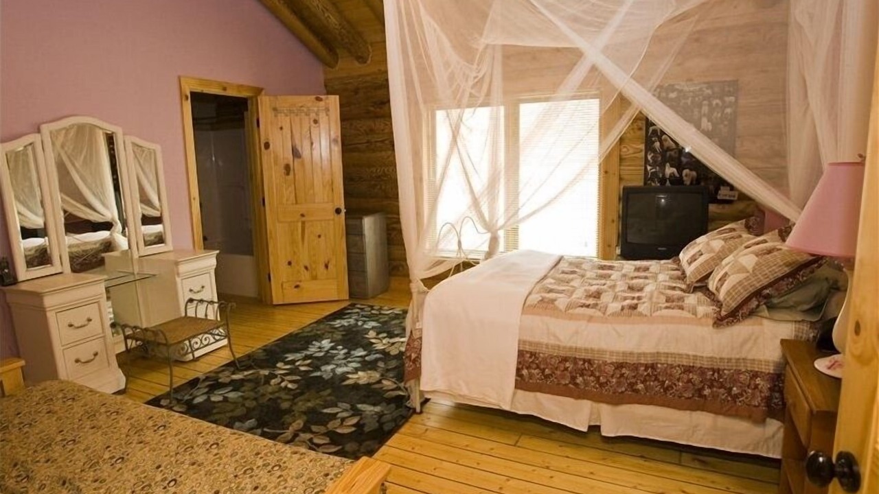 Photo of Bedroom in Asheville