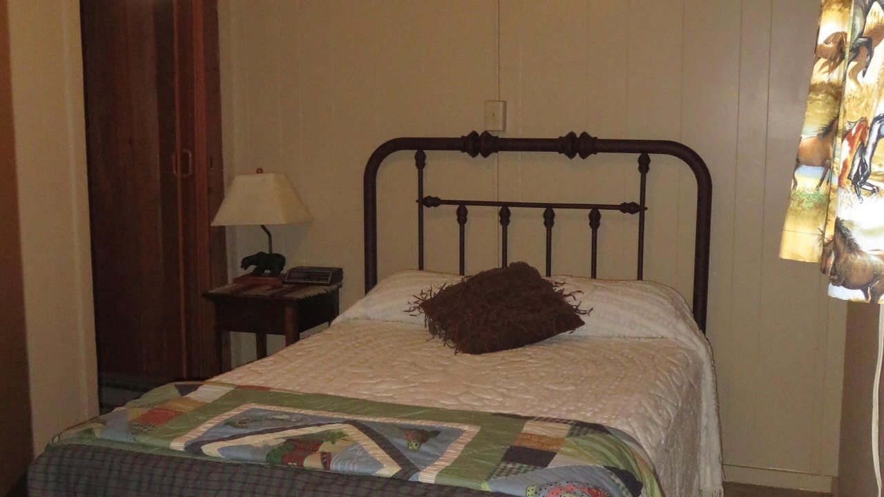 Photo of Bedroom in Candler