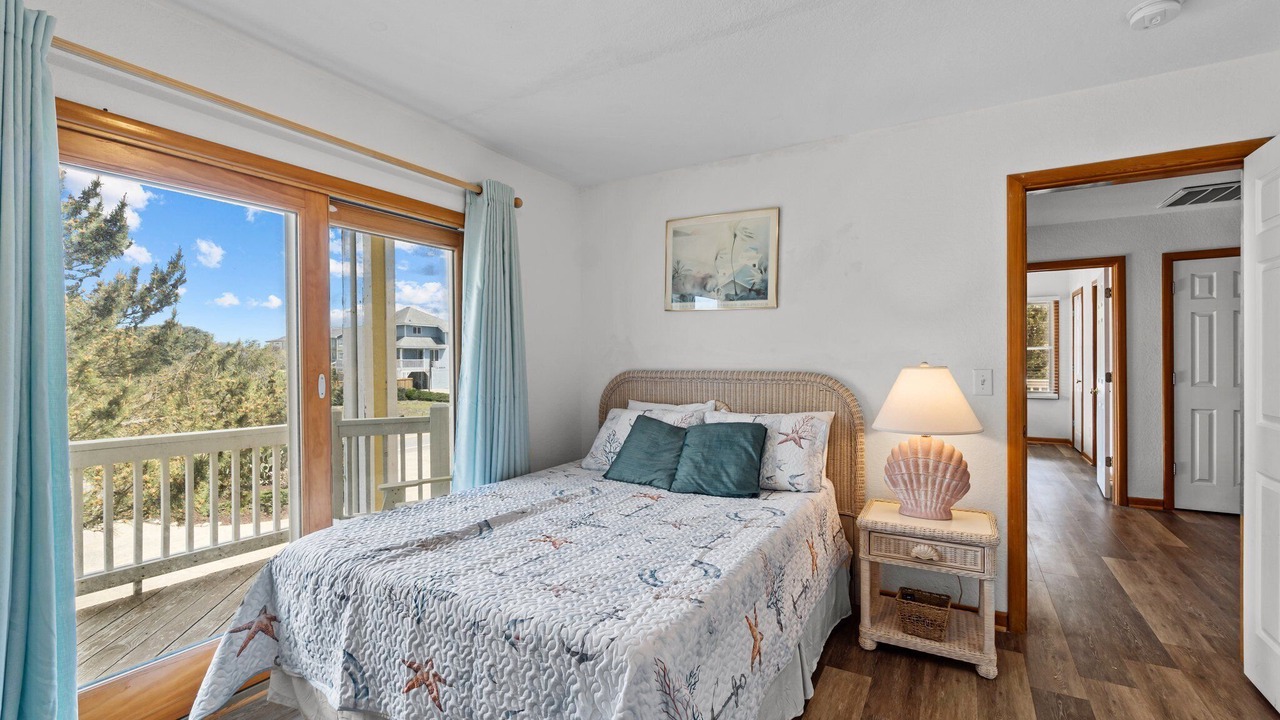 Photo of Bedroom in Whalehead Beach