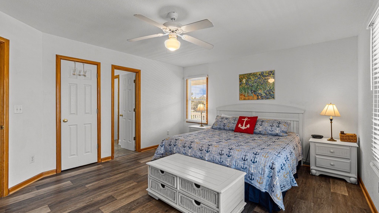 Photo of Bedroom in Whalehead Beach