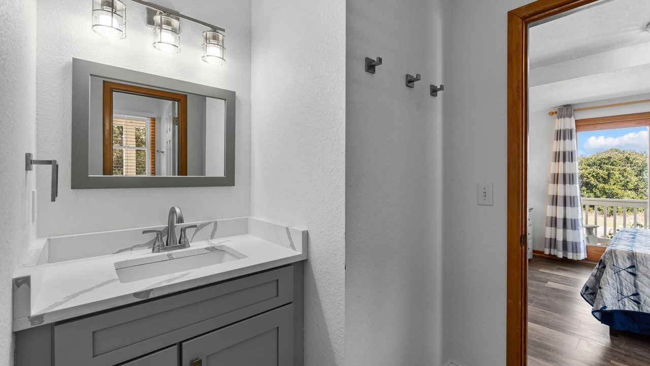 Photo of Bathroom in Whalehead Beach