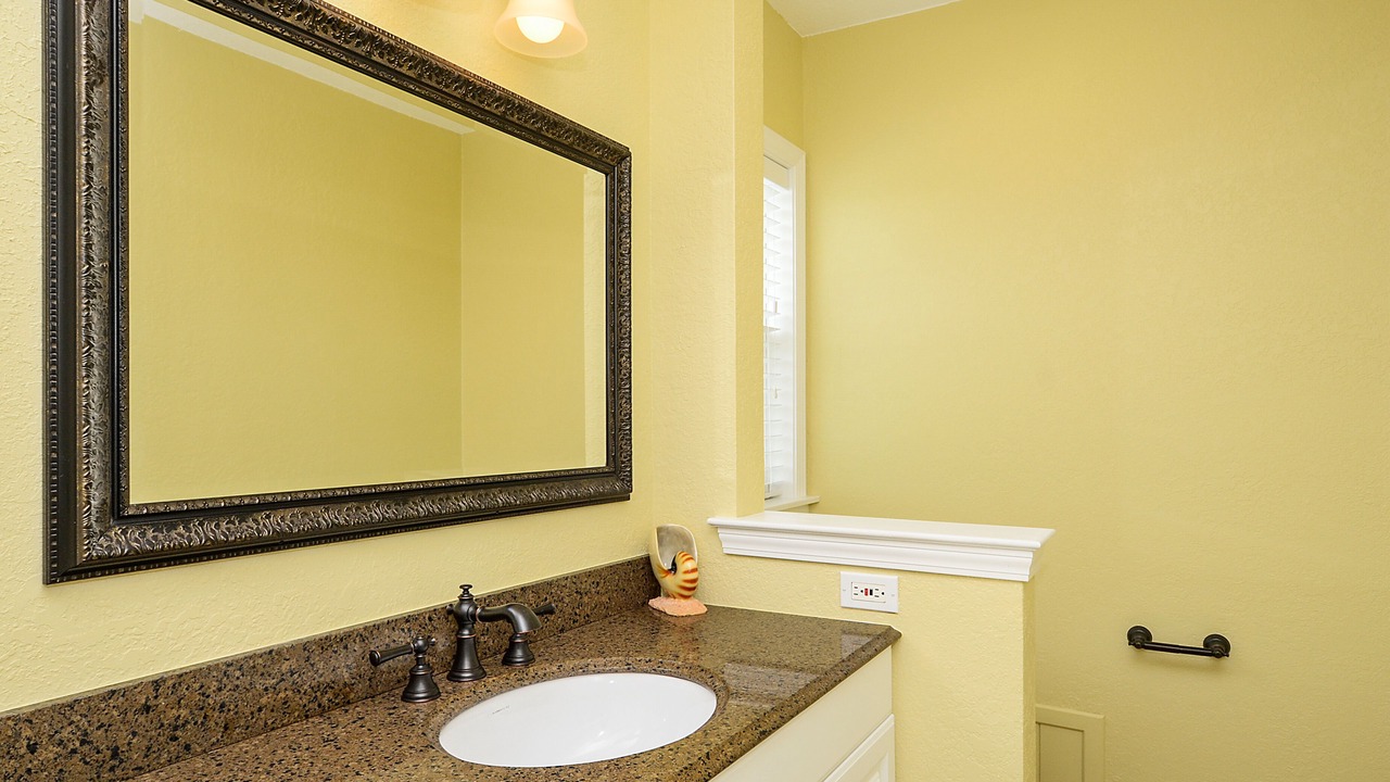 Photo of Bathroom in Whalehead Beach