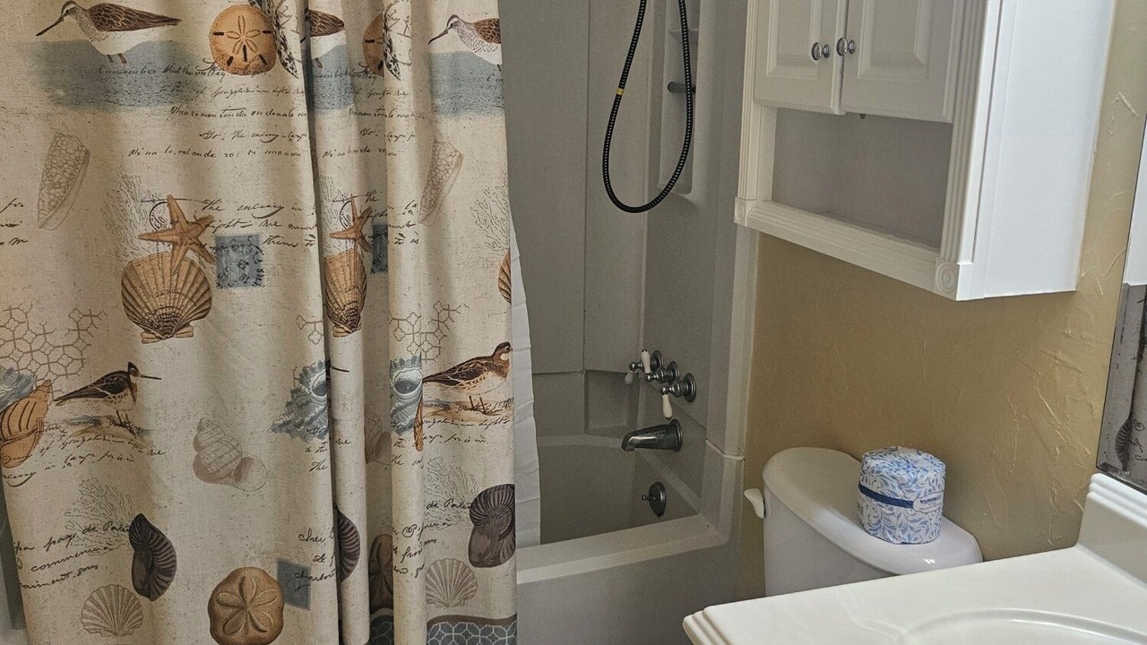 Photo of Bathroom in Palmetto Dunes