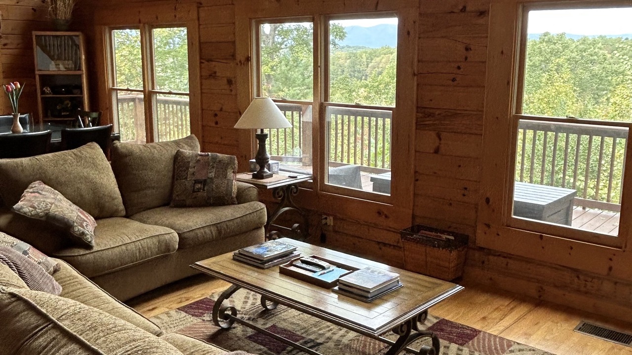 Photo of Livingroom in The Meadows At Lake James Station