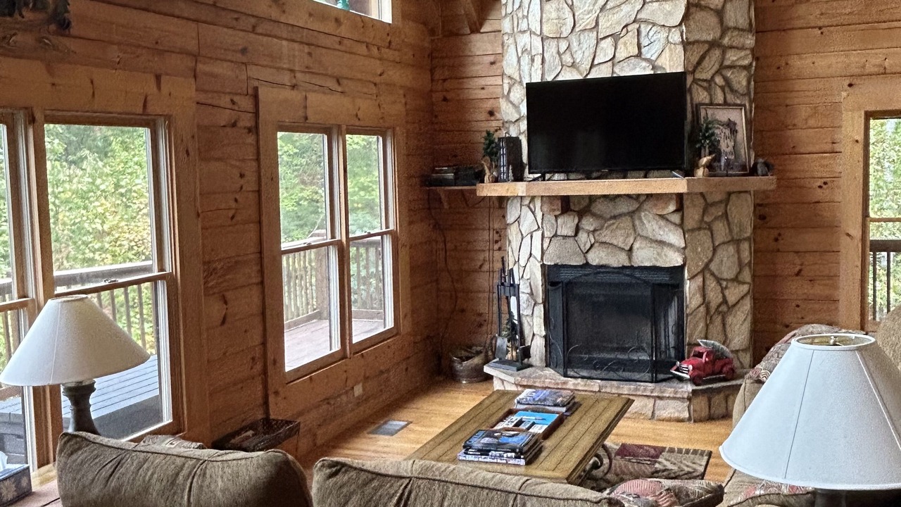 Photo of Livingroom in The Meadows At Lake James Station