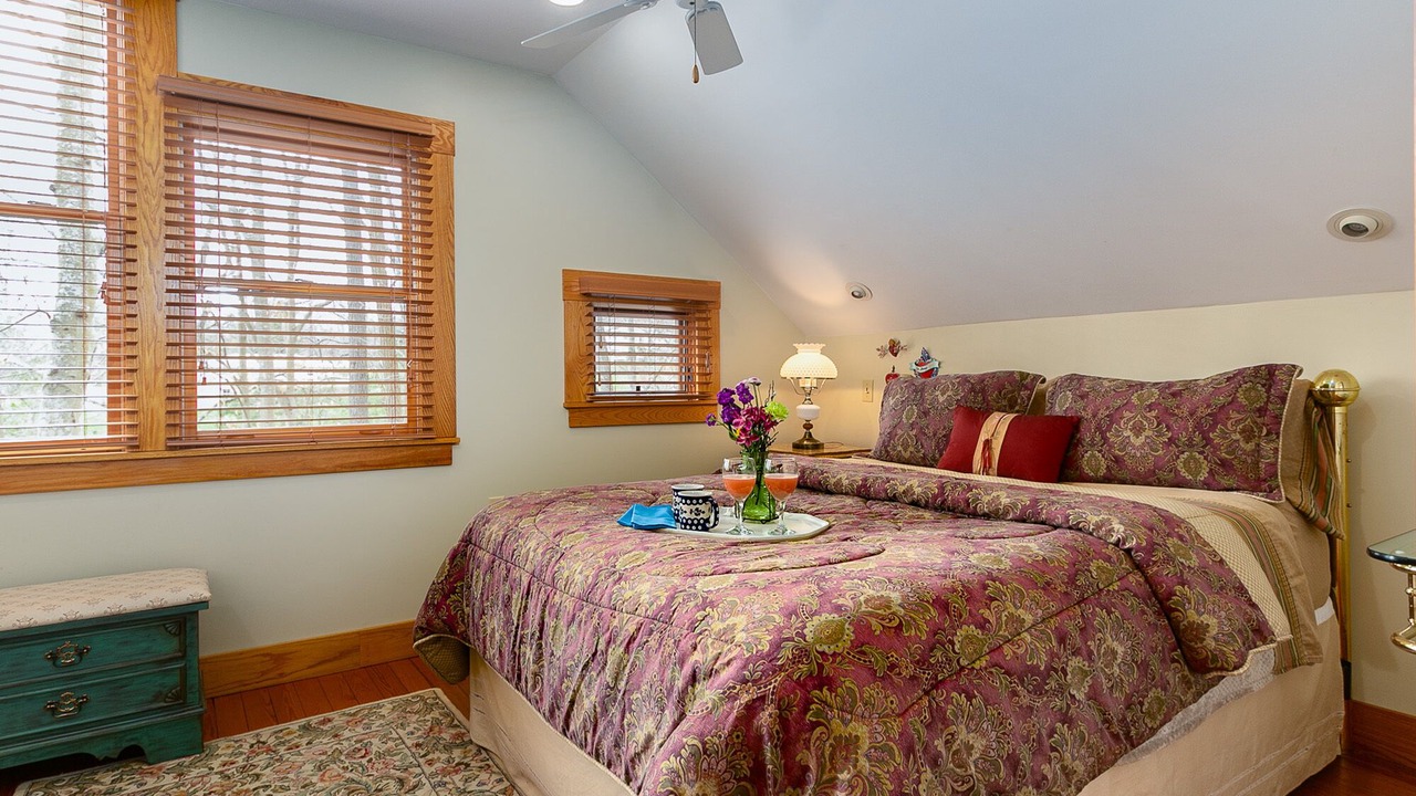 Photo of Bedroom in Weaverville