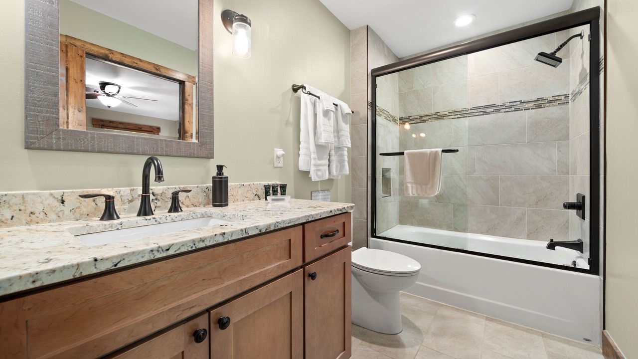 Photo of Bathroom in Skyland