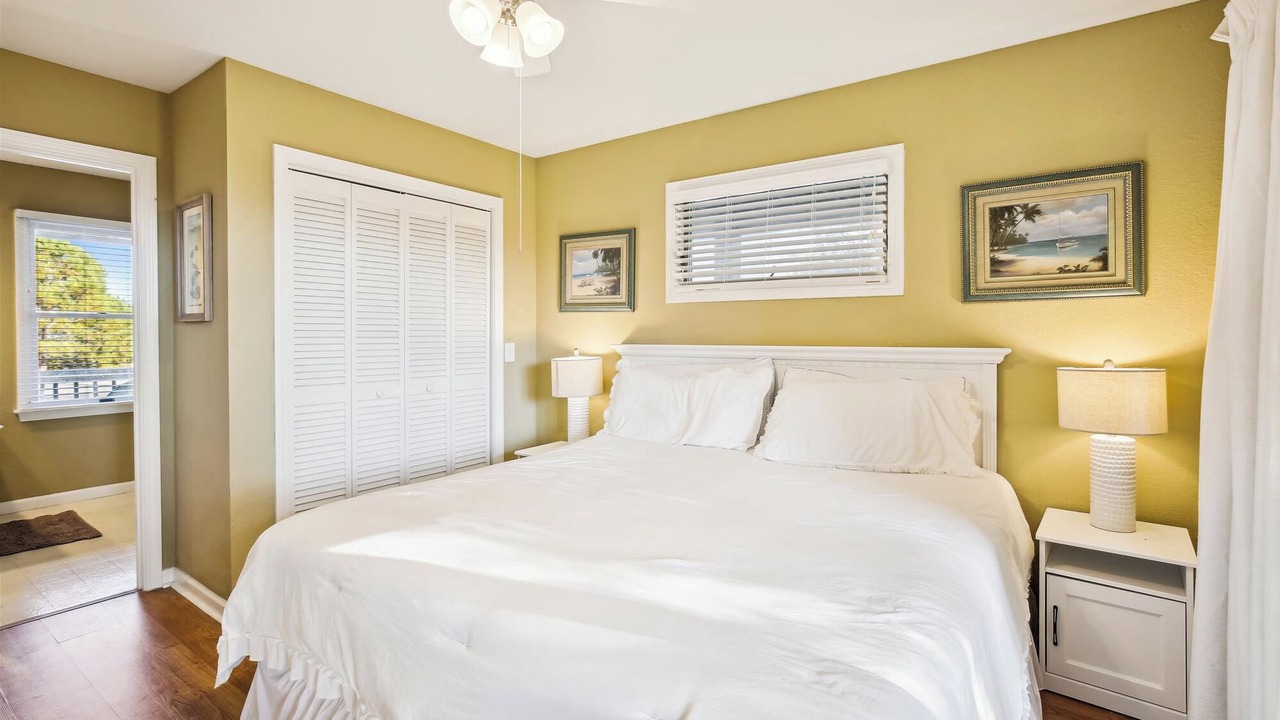 Photo of Bedroom in Whalehead Beach