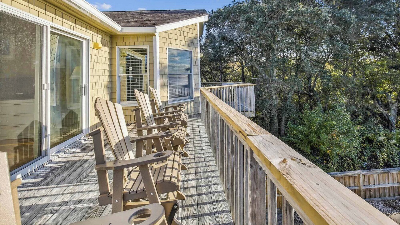 Photo of Patio Balcony in Whalehead Beach