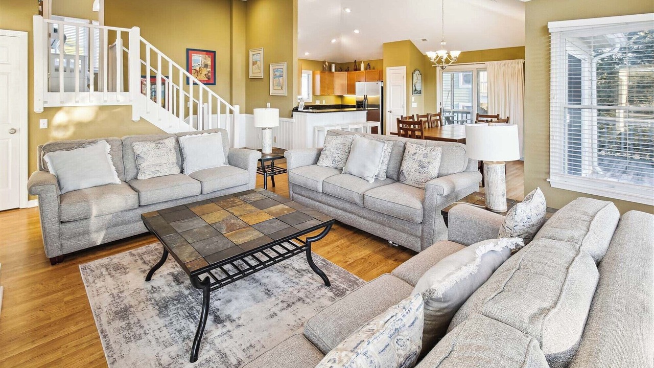 Photo of Livingroom in Whalehead Beach