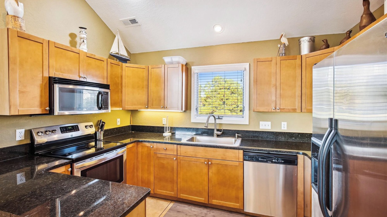 Photo of Kitchen in Whalehead Beach