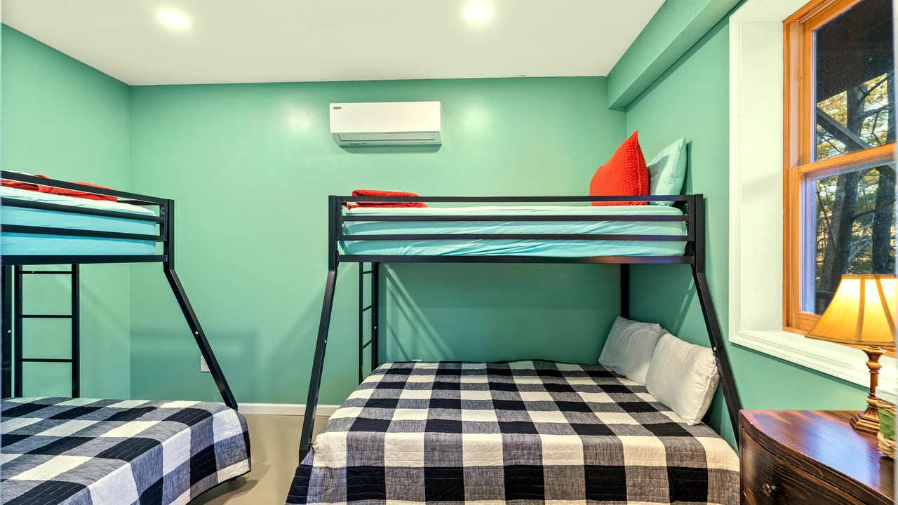 Photo of Bedroom in Lake Lure