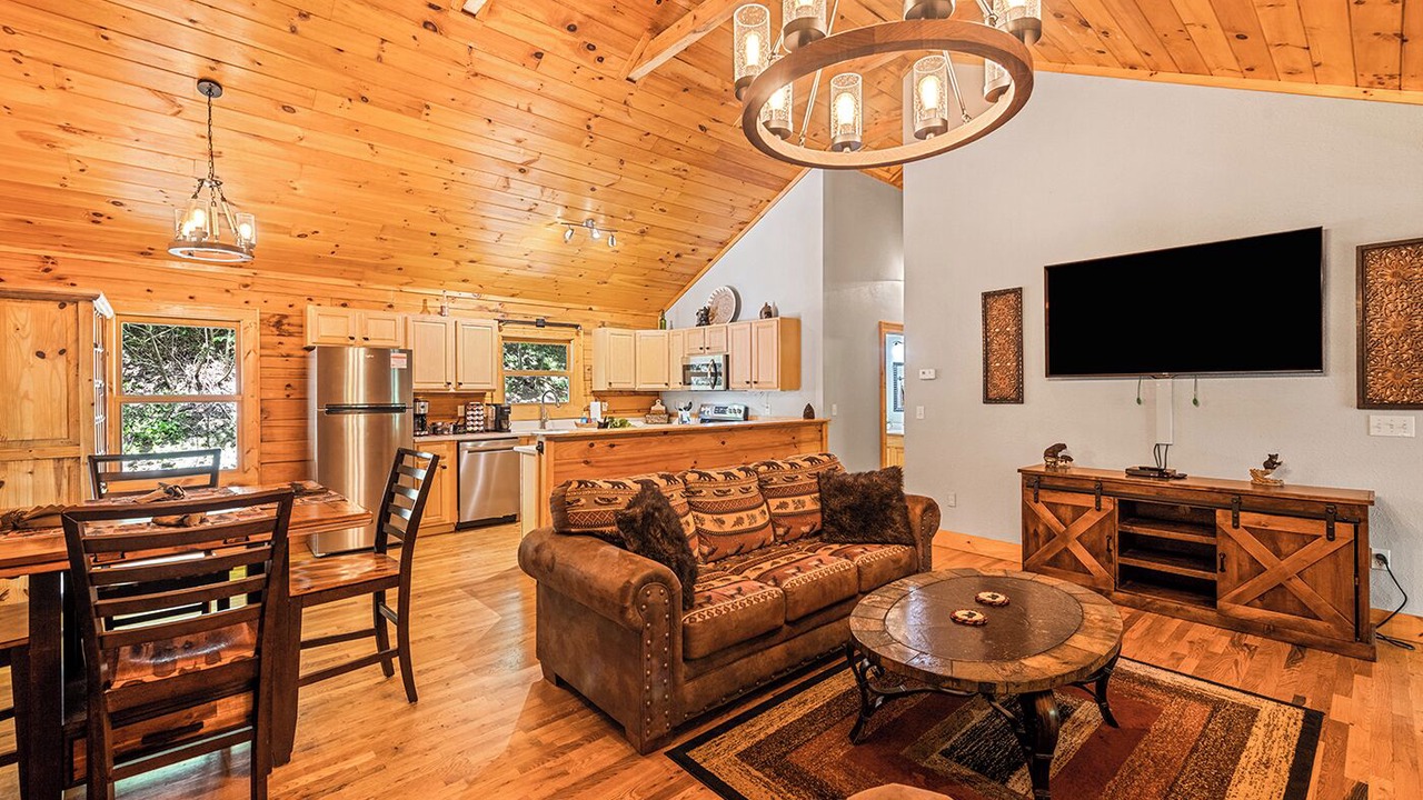 Photo of Livingroom in Waynesville