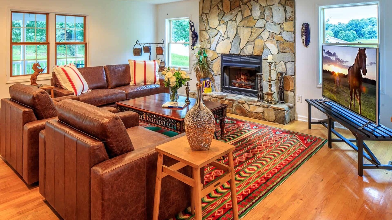 Photo of Livingroom in Hendersonville