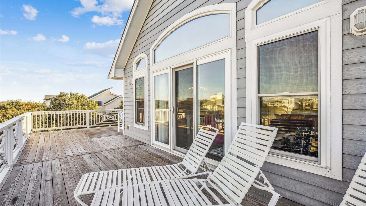 Photo of Patio Balcony in Whalehead Beach