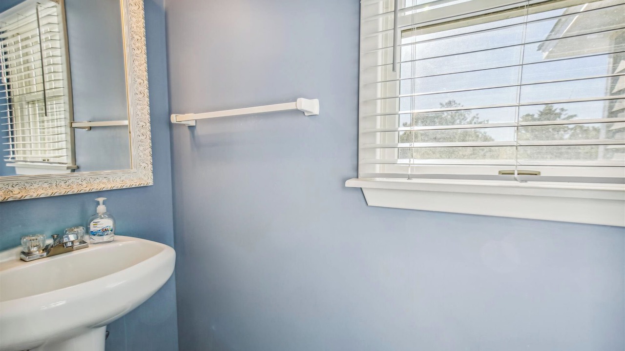 Photo of Bathroom in Whalehead Beach