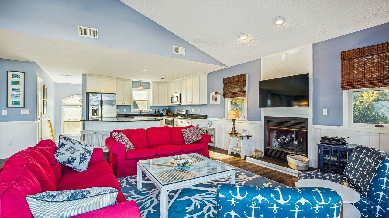 Photo of Livingroom in Whalehead Beach