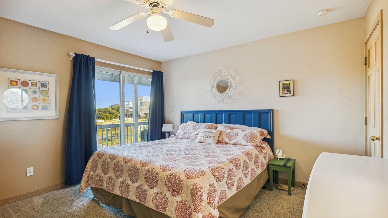Photo of Bedroom in Whalehead Beach