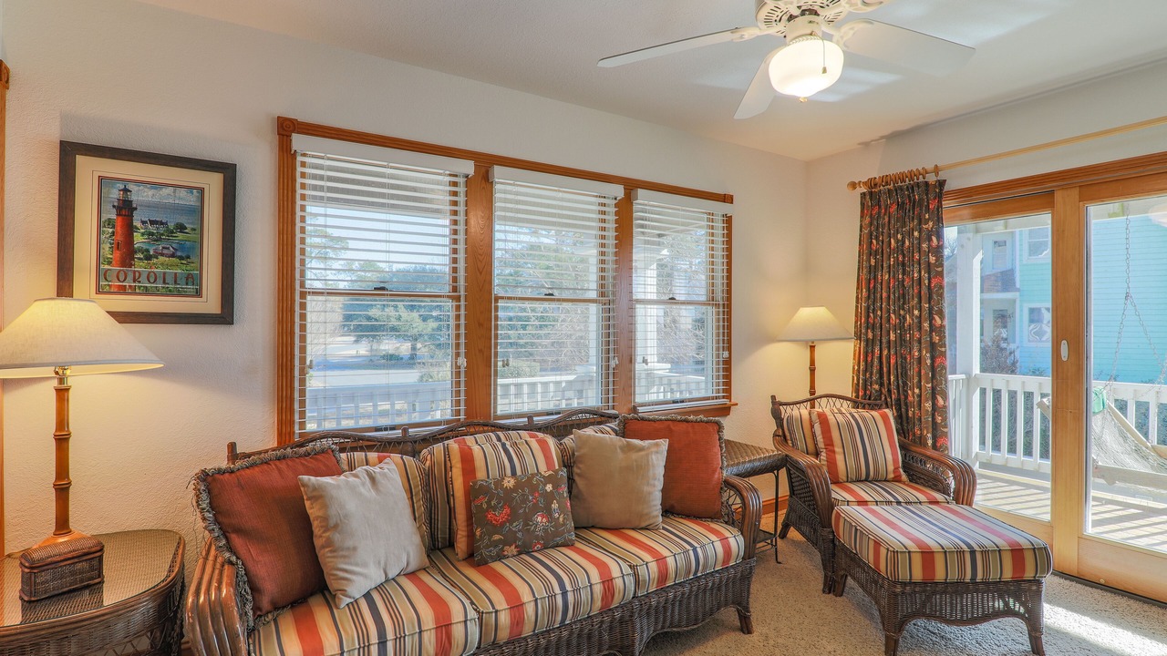 Photo of Livingroom in Corolla Light