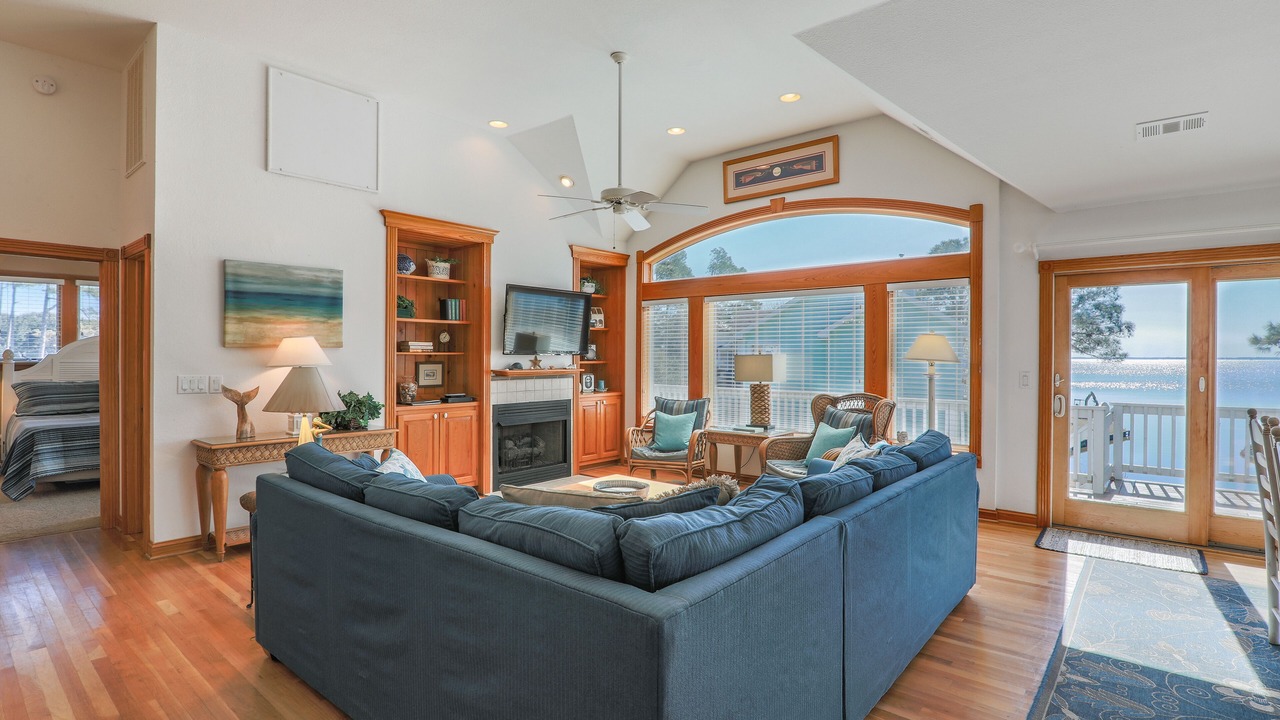 Photo of Livingroom in Corolla Light