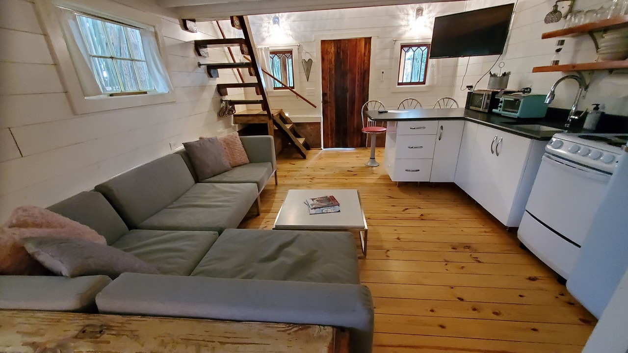 Photo of Livingroom in Burlington