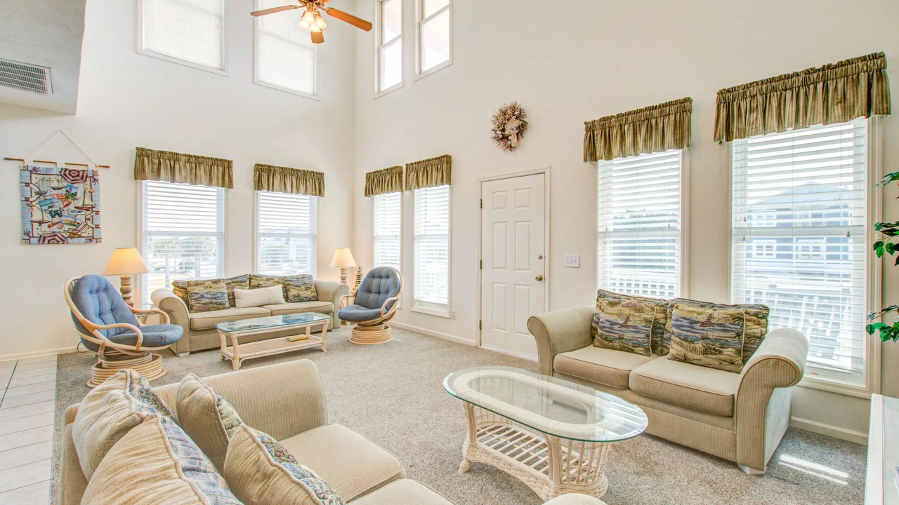 Photo of Livingroom in Holden Beach