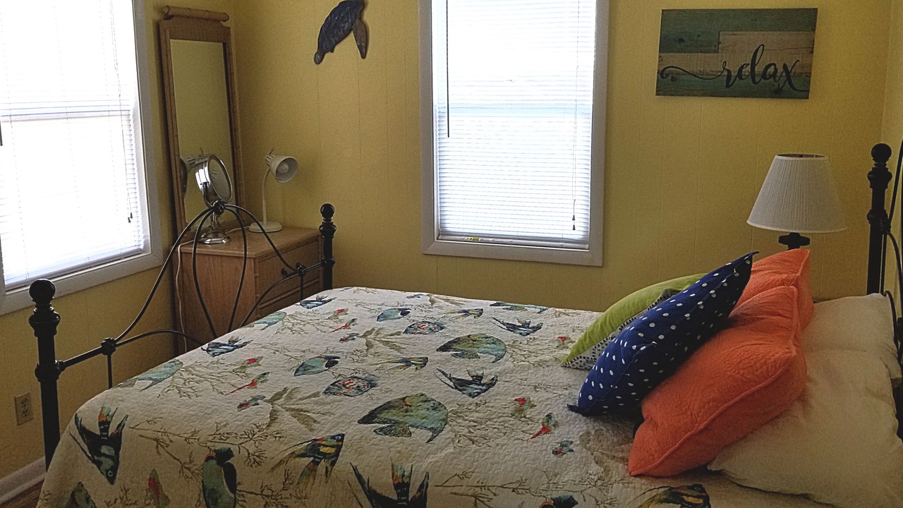 Photo of Bedroom in Caswell Beach