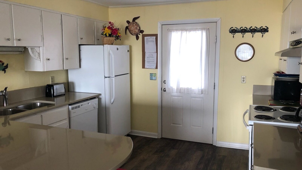 Photo of Kitchen in Caswell Beach