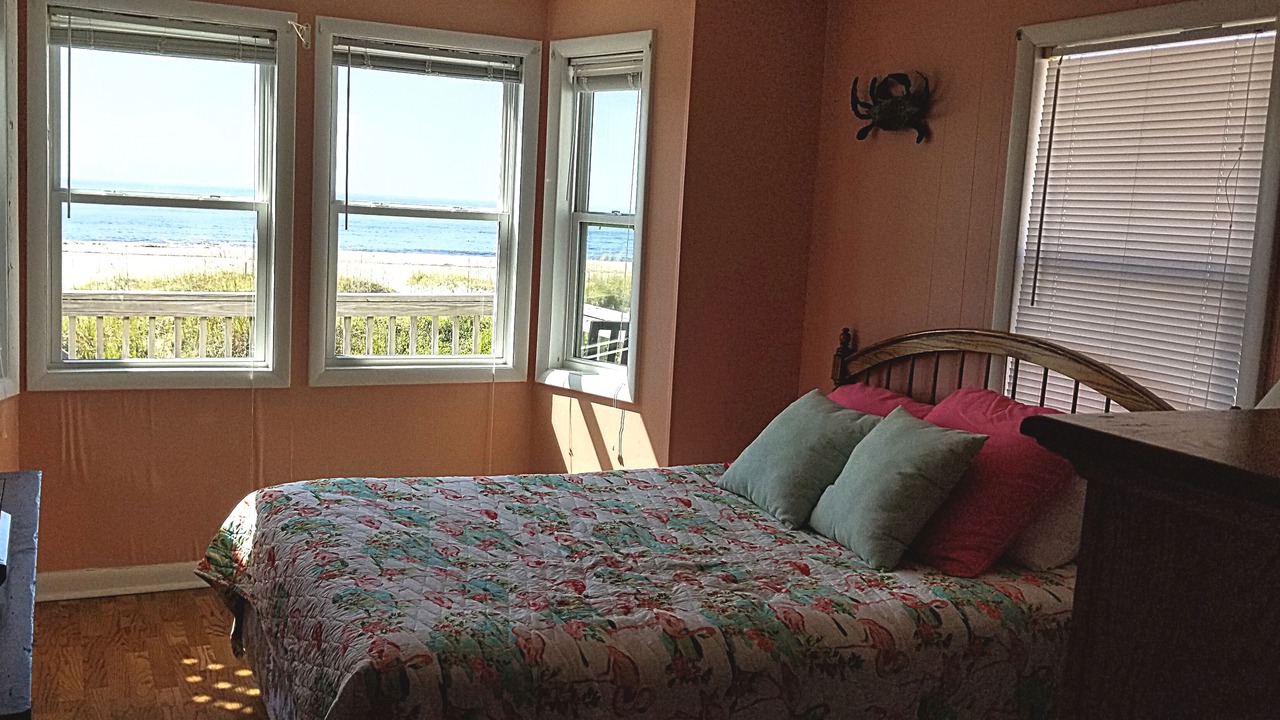 Photo of Bedroom in Caswell Beach