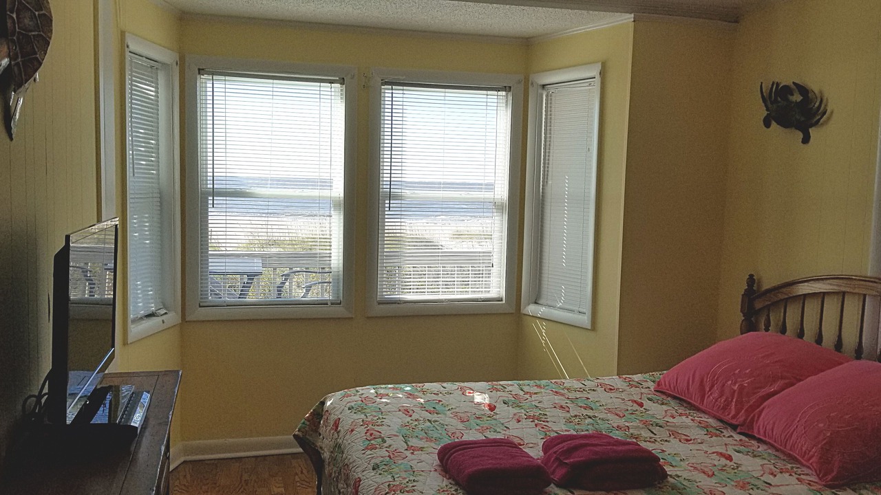 Photo of Bedroom in Caswell Beach