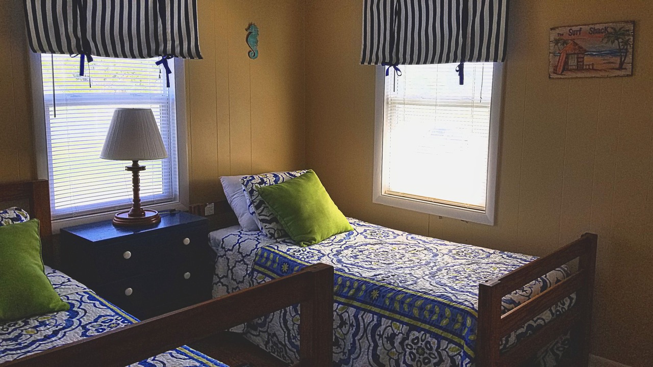 Photo of Bedroom in Caswell Beach