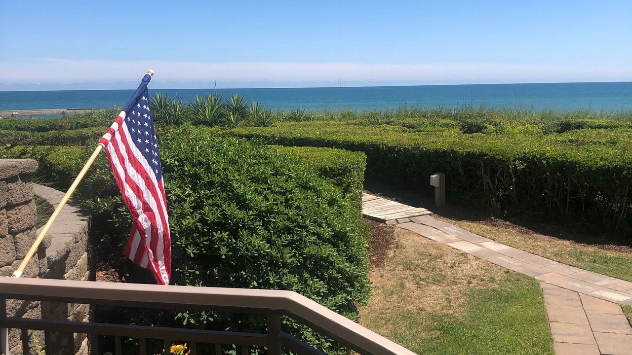 Photo of Others in Pine Knoll Shores