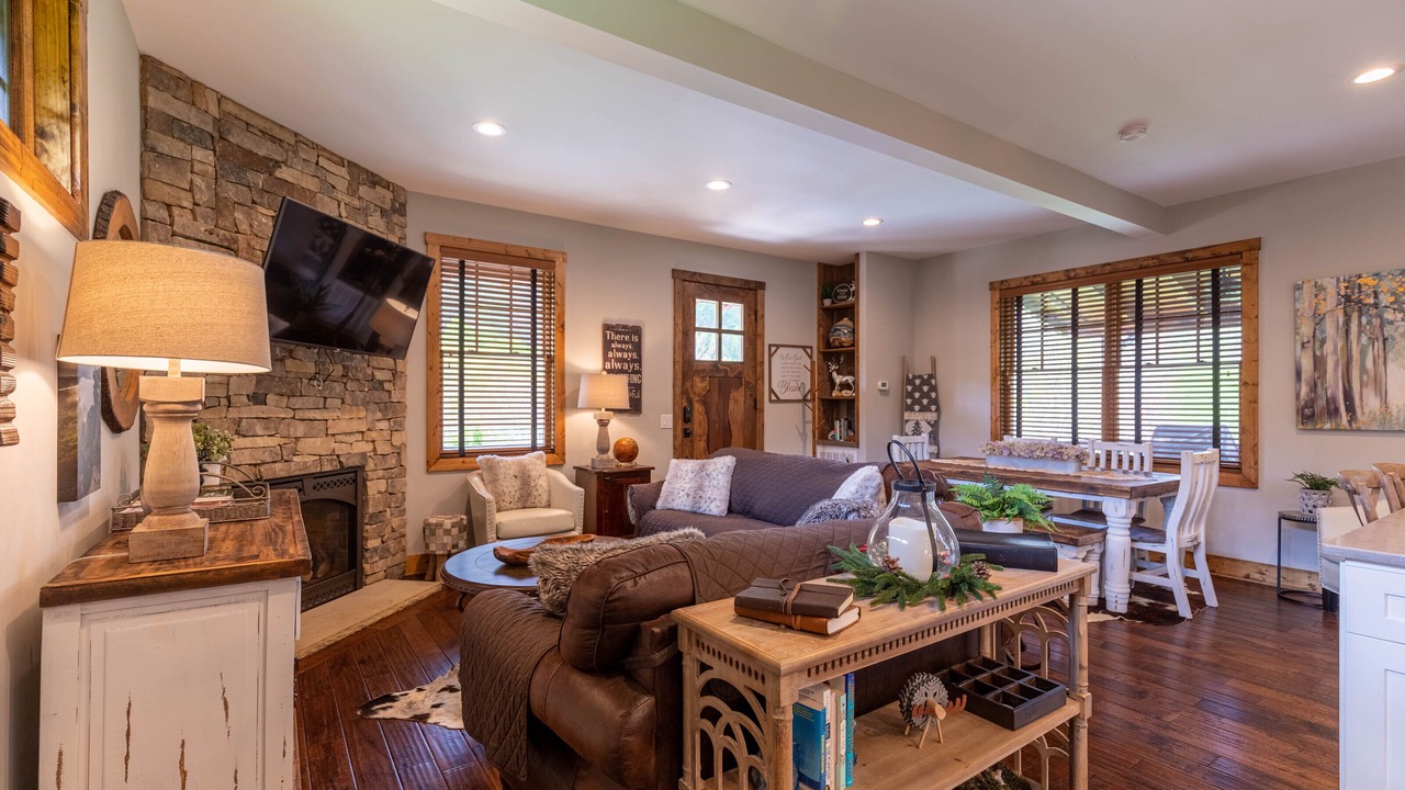 Photo of Livingroom in Elk Park