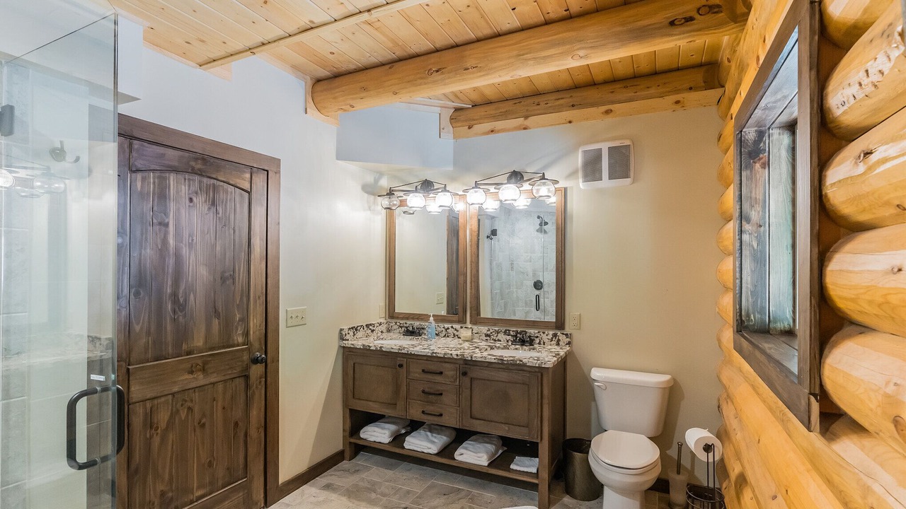 Photo of Bathroom in The Arbor