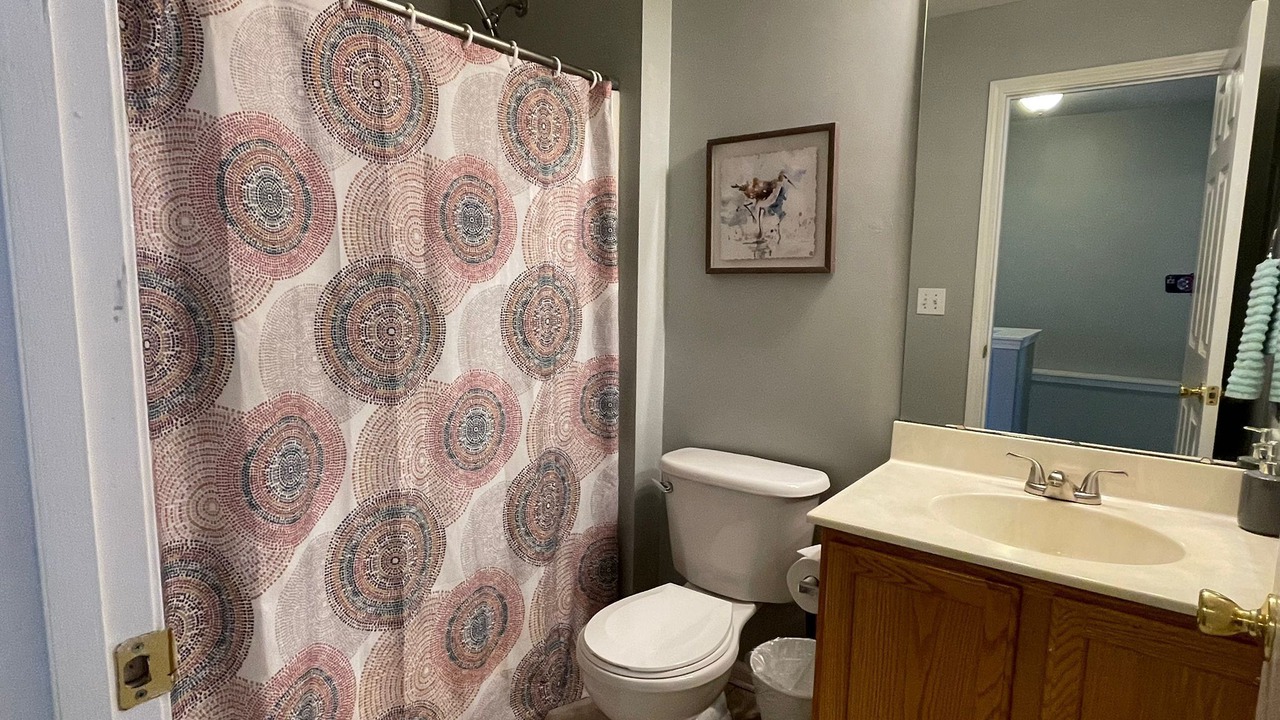 Photo of Bathroom in Davis Lake - Eastfield