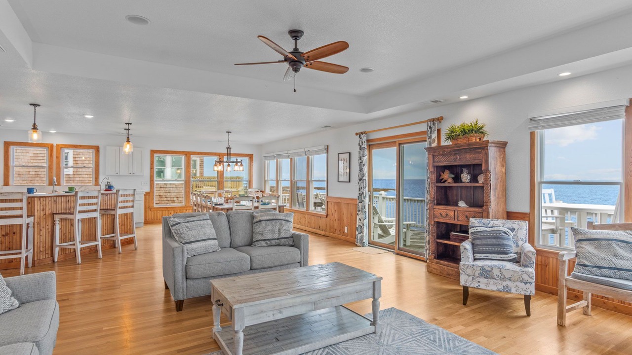 Photo of Bedroom in Wind Over Waves