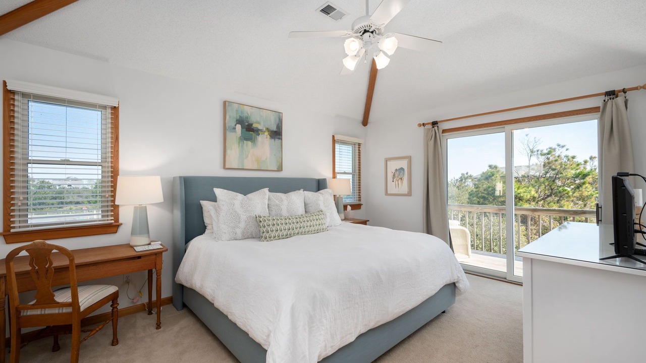 Photo of Patio Balcony in Whalehead Beach