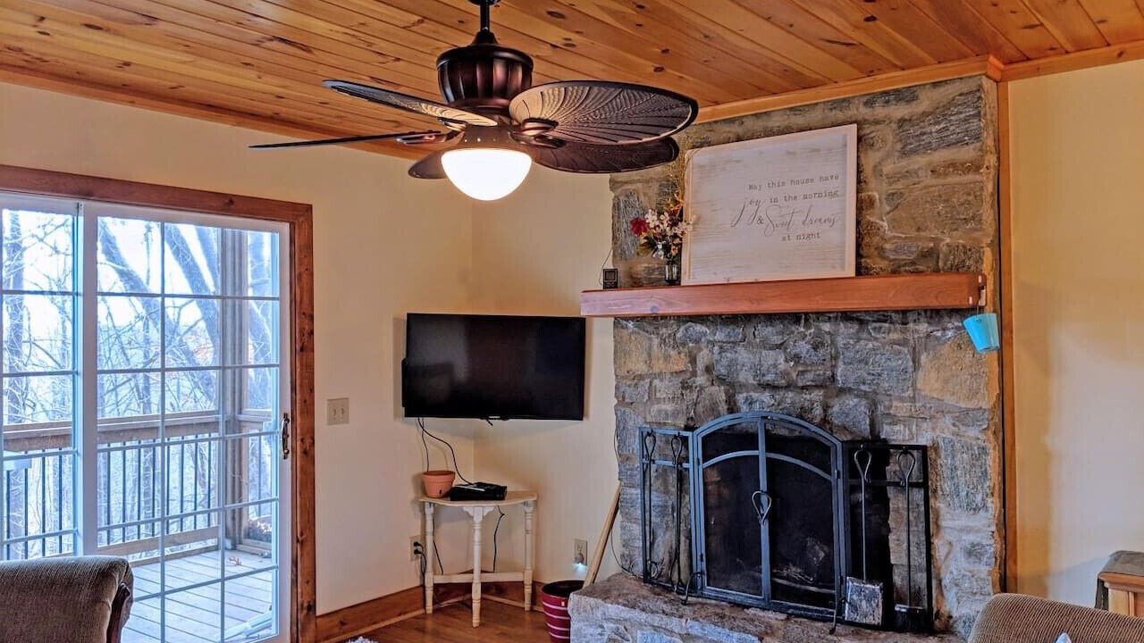 Photo of Livingroom in Deep Gap