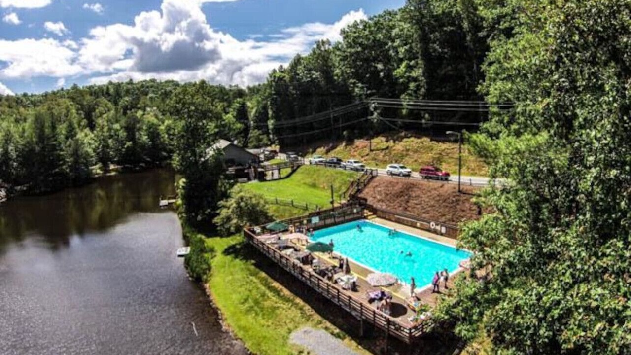 Photo of Outdoor in Deep Gap