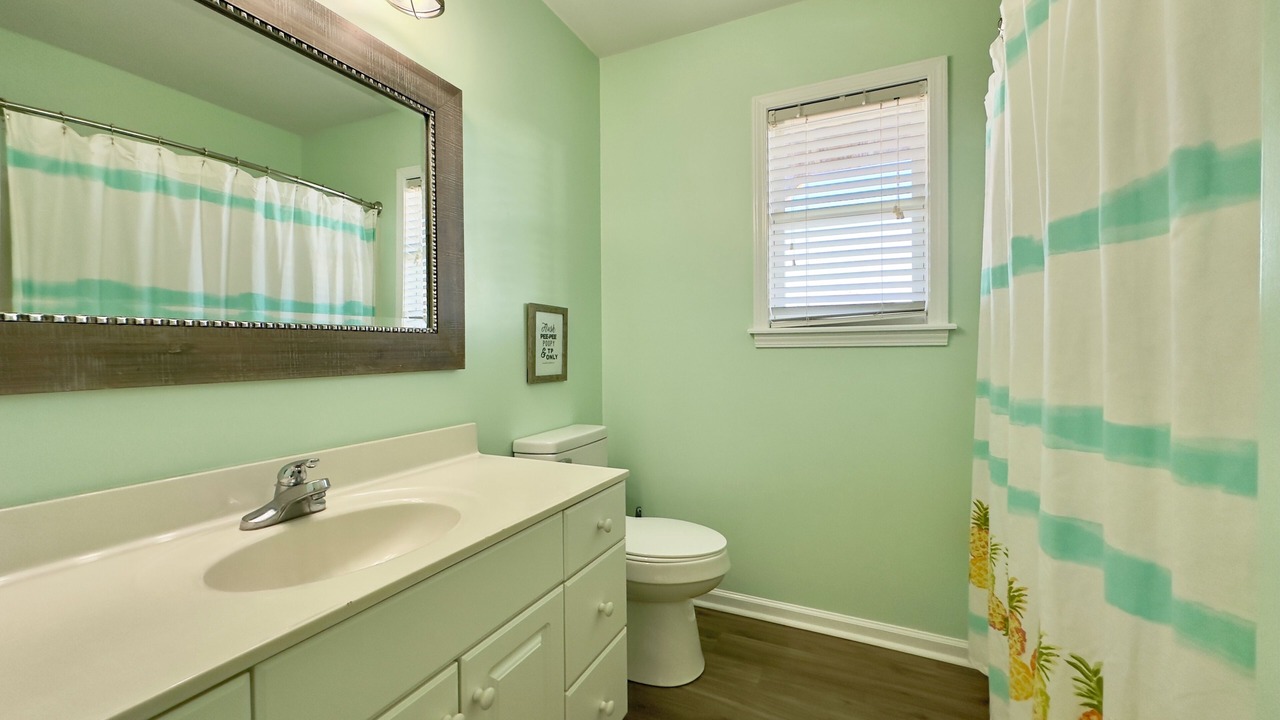 Photo of Bathroom in Emerald Isle