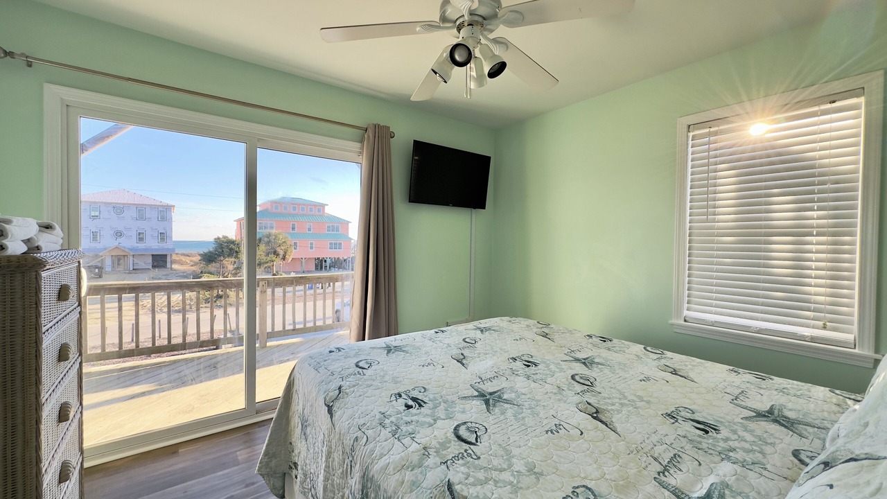 Photo of Patio Balcony in Emerald Isle