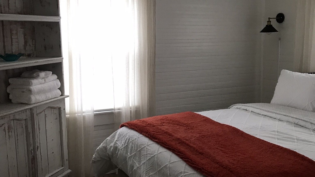 Photo of Bedroom in Woodfin