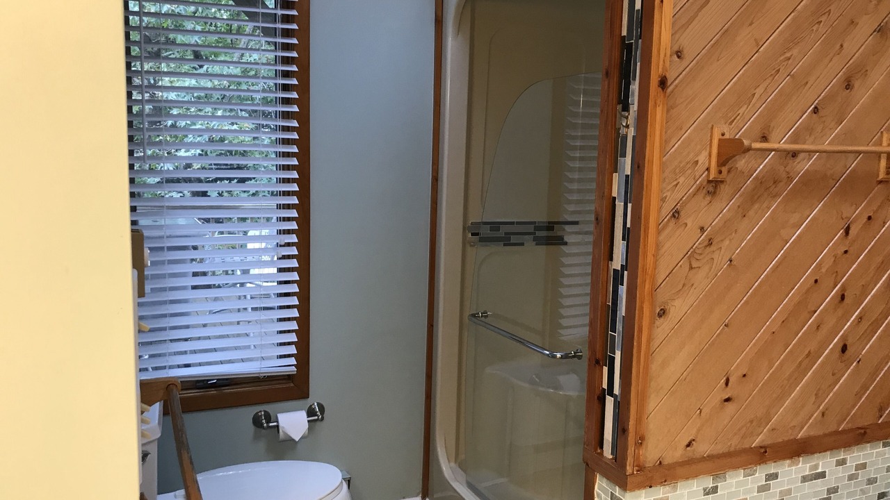 Photo of Bathroom in Southern Shores