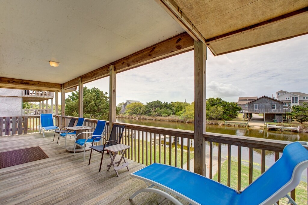 Photo of Patio Balcony in Brigands' Bay