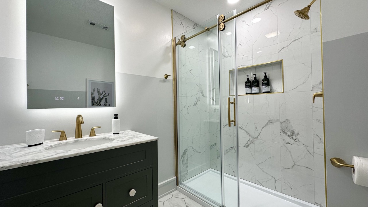 Photo of Bathroom in Colington