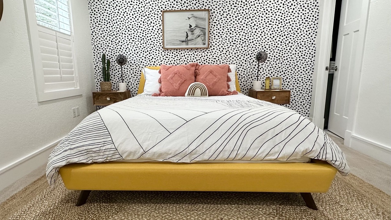 Photo of Bedroom in Colington