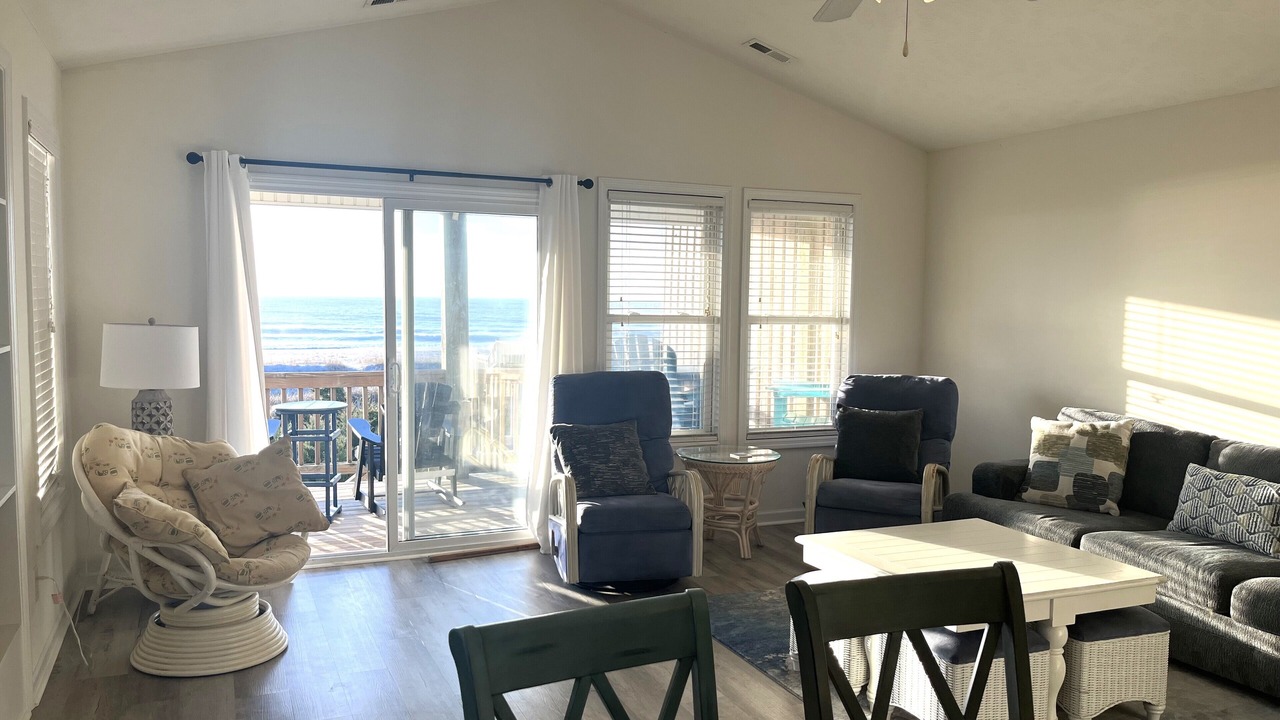 Photo of Livingroom in Topsail Beach