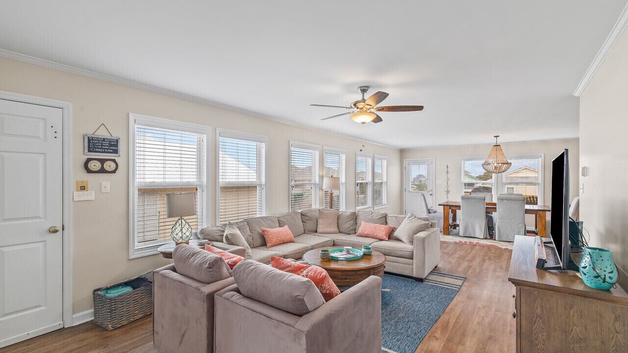 Photo of Livingroom in Surf City